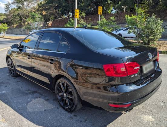VOLKSWAGEN JETTA 2.0 TSI HIGHLINE 211CV GASOLINA 4P TIPTRONIC